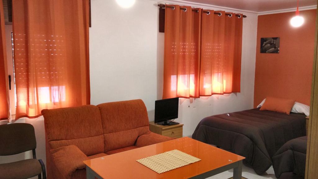 Apartamentos Ферол Екстериор снимка