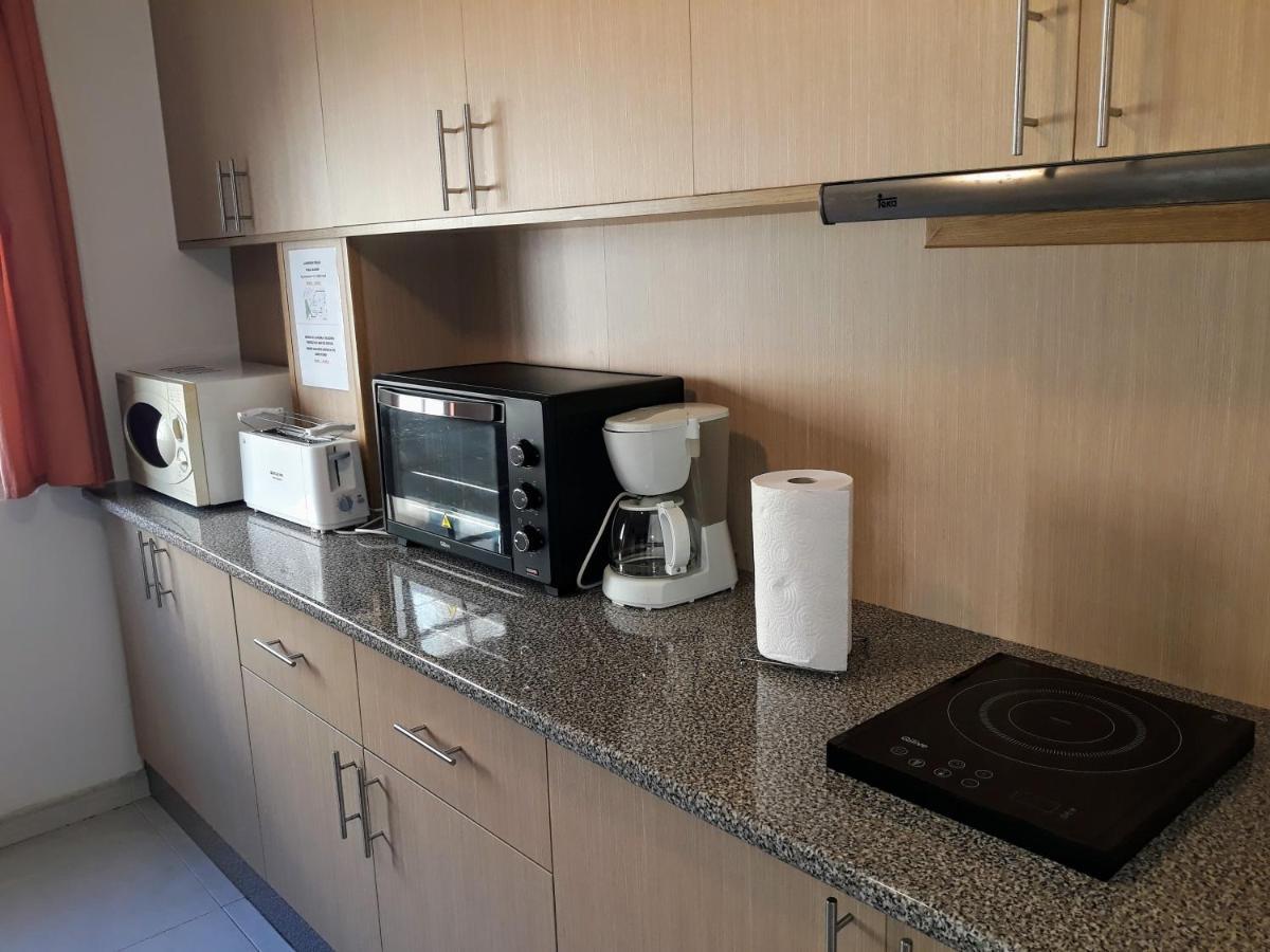 Apartamentos Ферол Екстериор снимка